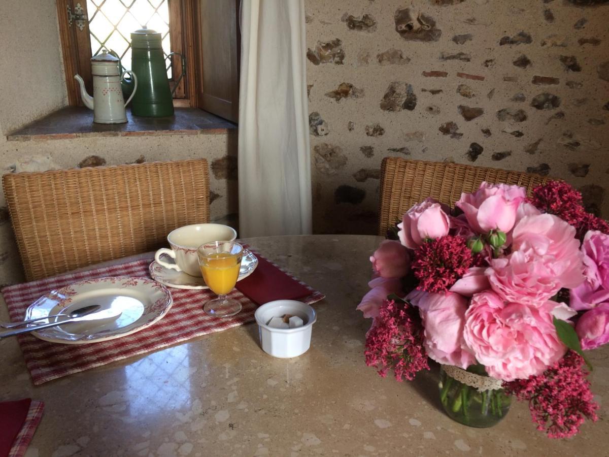 Bed and Breakfast La Ferme Au Colombier Neron Exterior foto